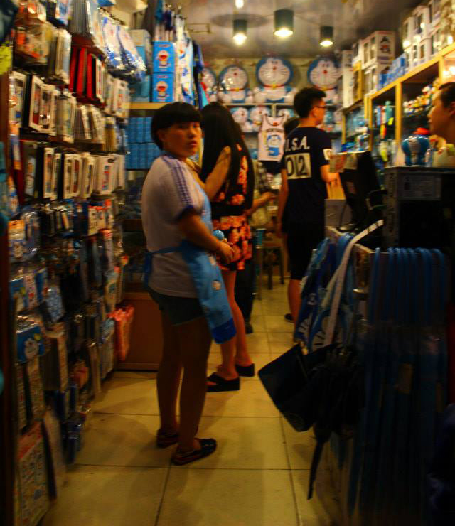 pic7-shopping in china