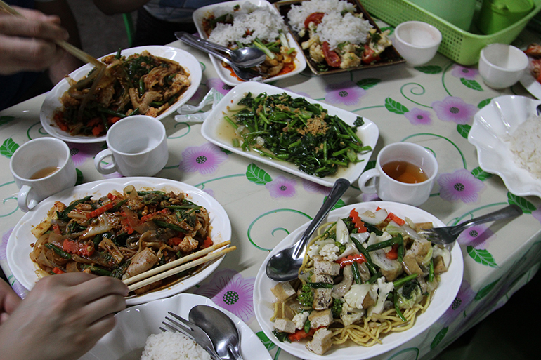 the food in myanmar