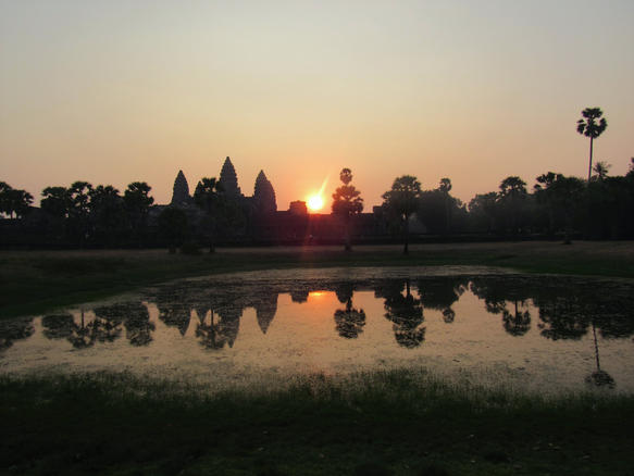 Video: Our School Break Trip to Cambodia