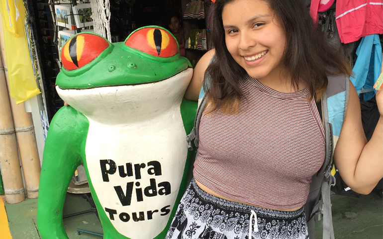 A Typical Day Living with a Host Family and Volunteering at the Animal Rescue Center in Costa Rica