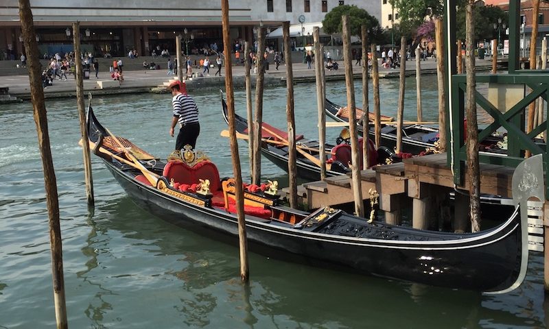 A Gondola Built For Two; 3 Reasons Couples Should Travel Abroad Together