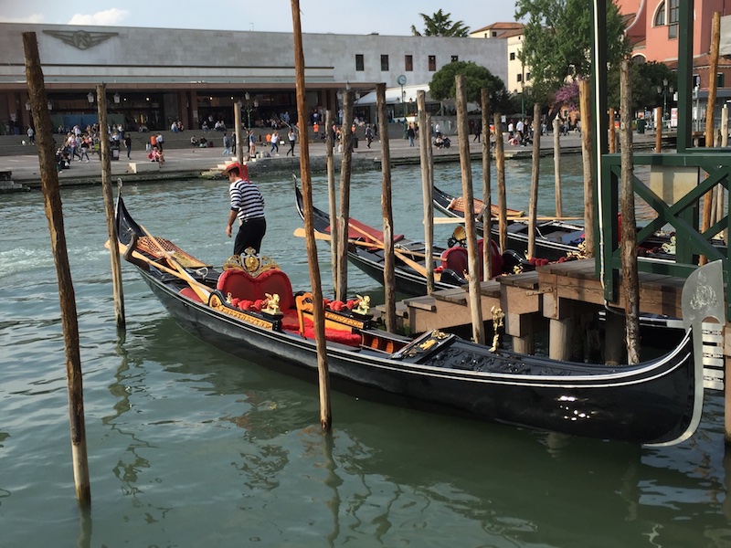 A Gondola Built For Two; 3 Reasons Couples Should Travel Abroad Together